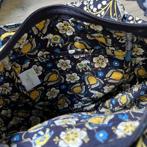 Vera Bradley purse - Picture 6 of 10